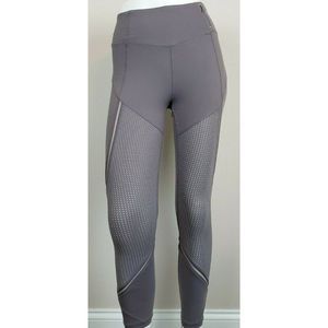 Calia Carrie Underwood Purple Lavender Cropped Leggings S EUC